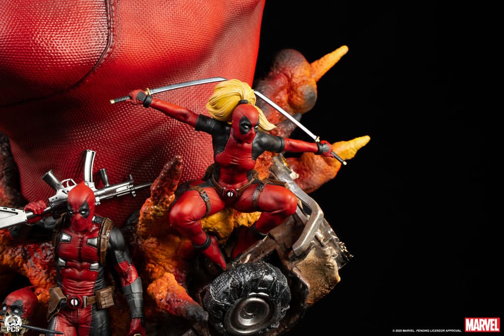 Marvel Fine Art Bust Deadpool 42 cm