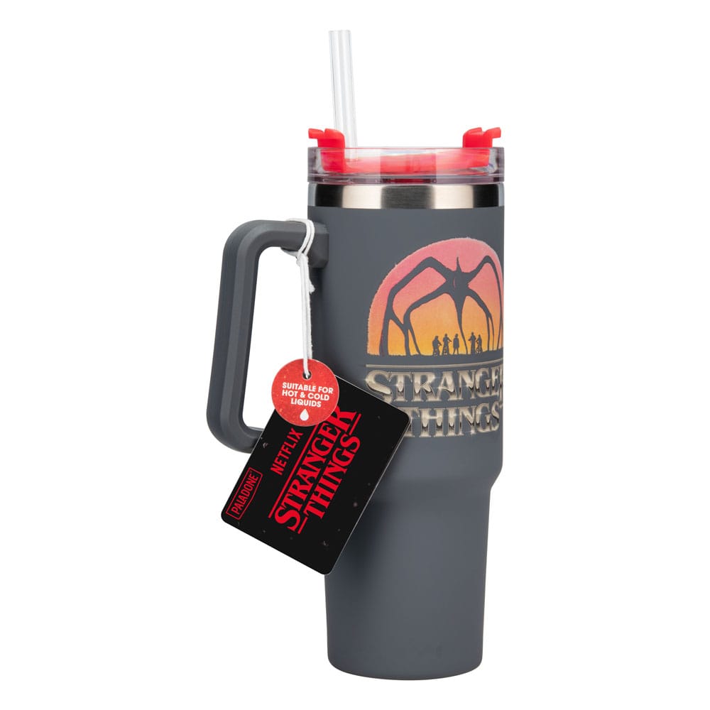 Stranger Things 5 Drinking cup with straw 900 ml