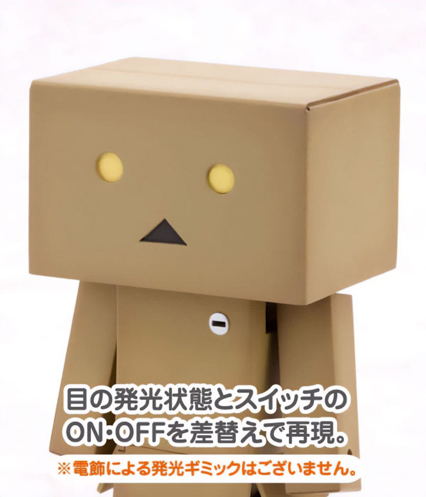 Yotsubato! Danboard close-up with yellow lit-up eye parts fitted and Japanese caption
