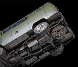Zvezda 1:35 UAZ 3909 Russian Military Van - Z3644