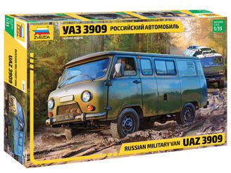 Zvezda 1:35 UAZ 3909 Russian Military Van - Z3644