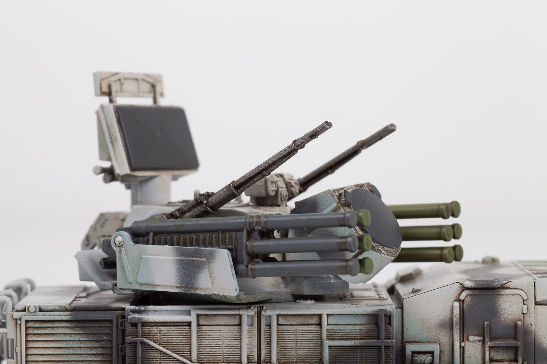 Zvezda 1:100 Russian Self-Propelled Anti-Aircraft System “SA-22 Greyhound” - Z7441