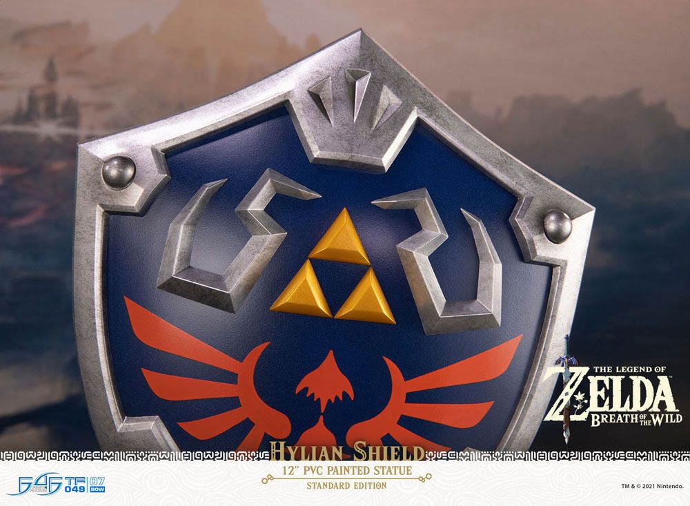 Zelda Breath of the Wild Statue Hylian Shield Standard Edition 29cm - Loaded Dice