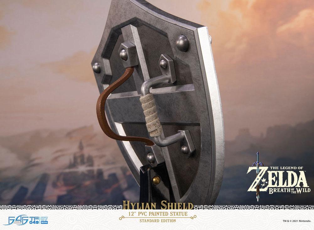 Zelda Breath of the Wild Statue Hylian Shield Standard Edition 29cm - Loaded Dice