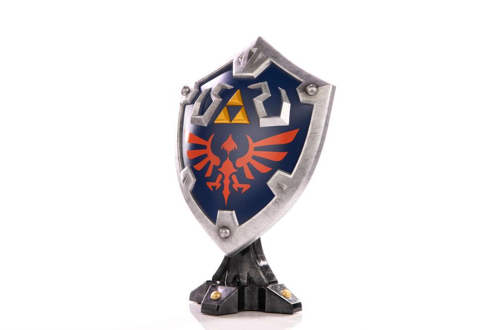 Zelda Breath of the Wild Statue Hylian Shield Standard Edition 29cm - Loaded Dice