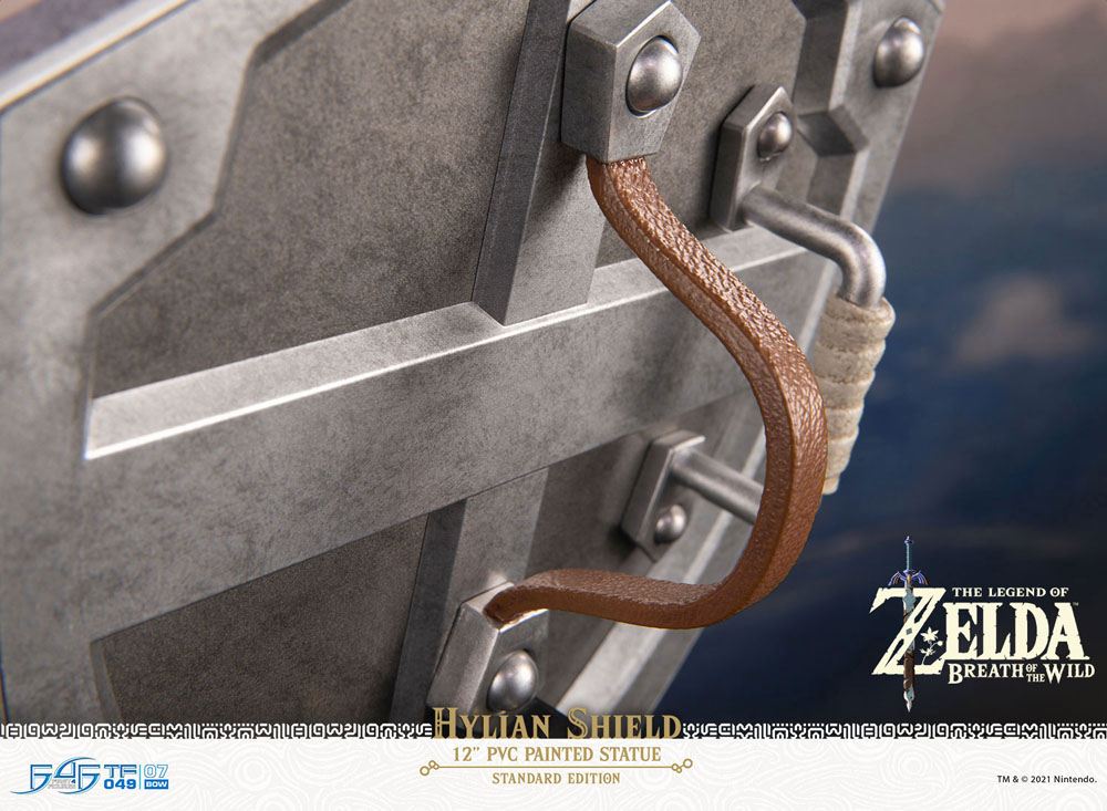 Zelda Breath of the Wild Statue Hylian Shield Standard Edition 29cm - Loaded Dice