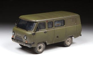 Zvezda 1:35 UAZ 3909 Russian Military Van - Z3644