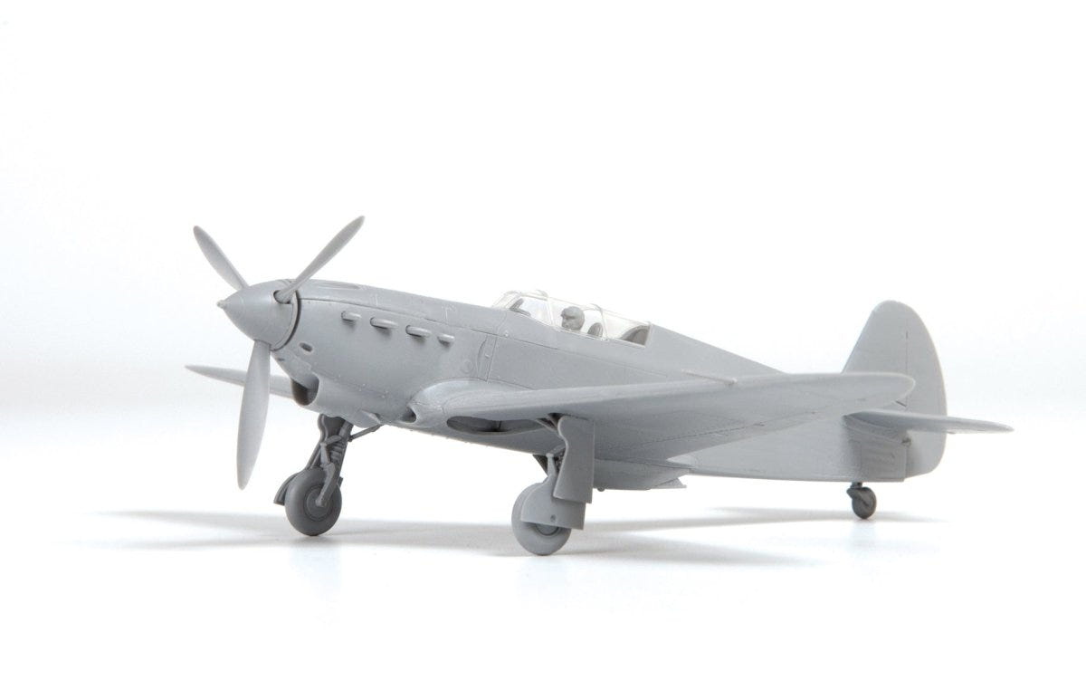 Zvezda 1:72 YAK-1 Fighter Plane - Z7327