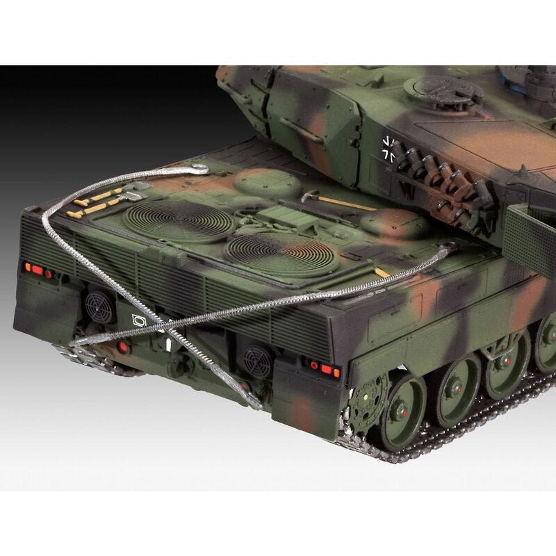 Revell Leopard 2 A6/A6M (1:72) - Loaded Dice