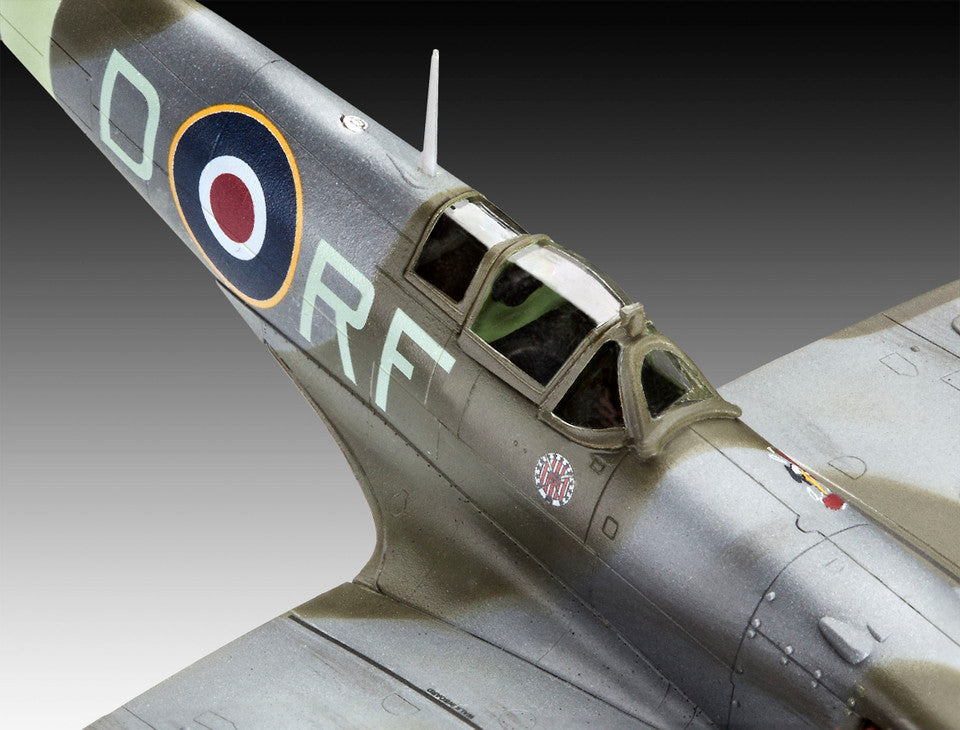 Revell Supermarine Spitfire Mk.Vb (1:72) - Loaded Dice