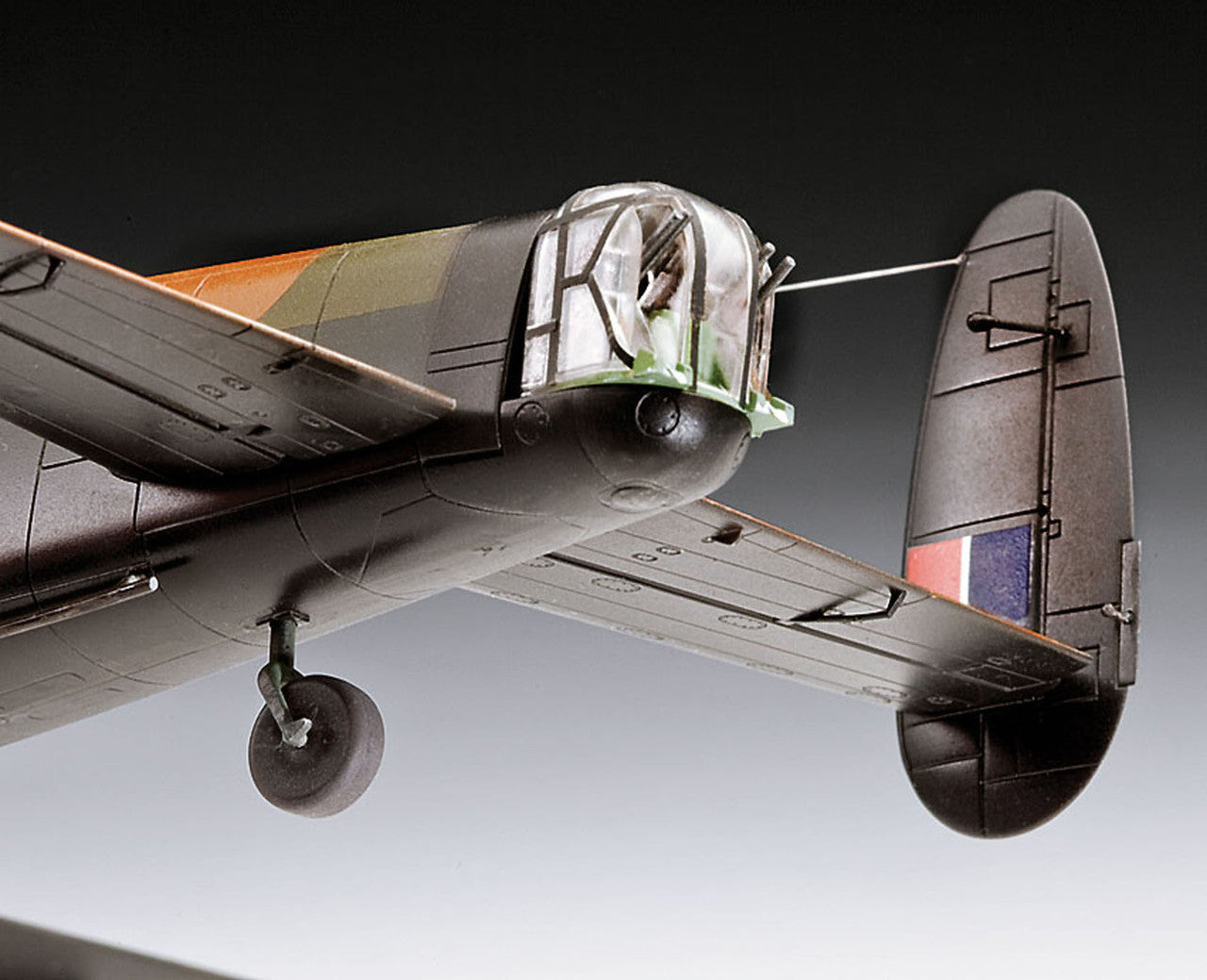Avro Lancaster "Dambusters" (1:72) - Loaded Dice